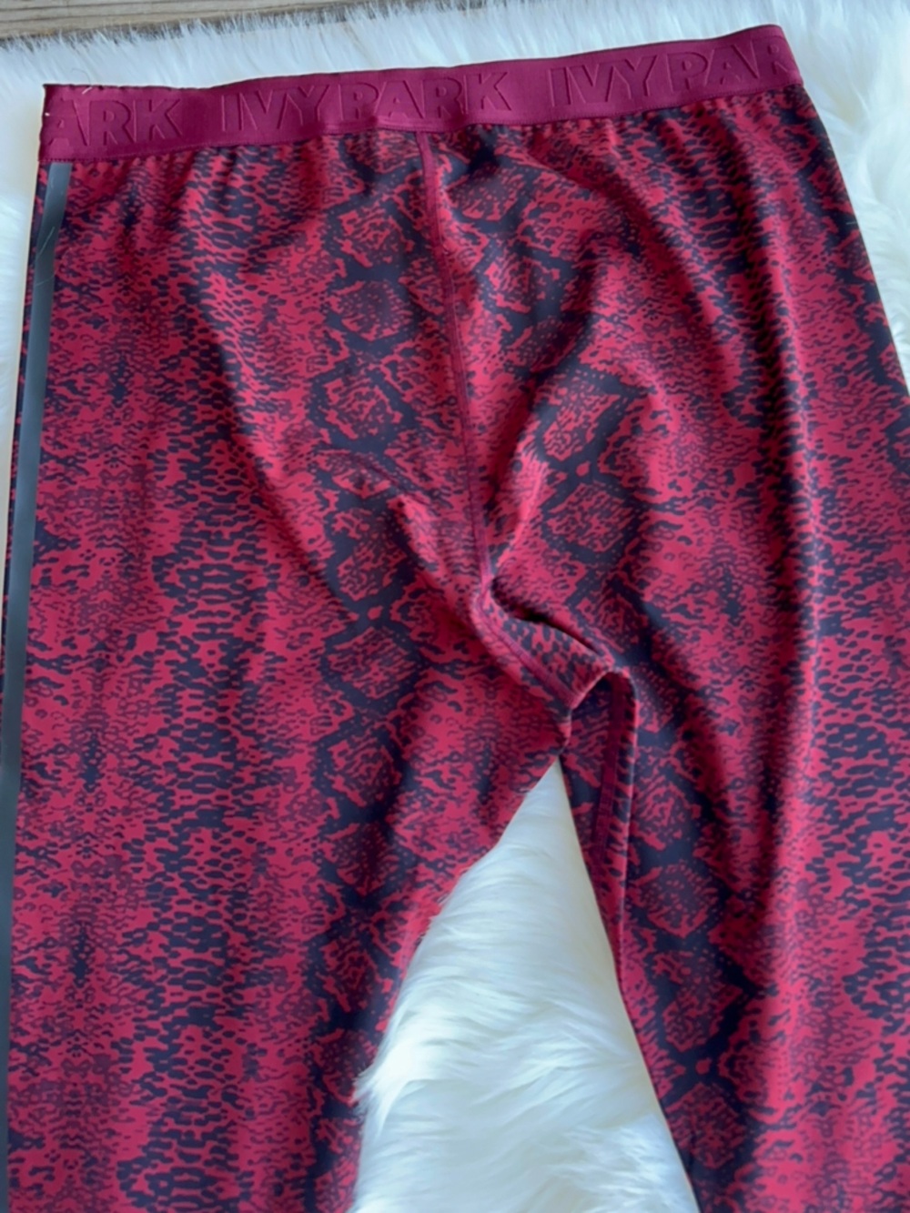 IVY PARK Maroon and Black Snake-Print Leggings - Picture 9 of 10